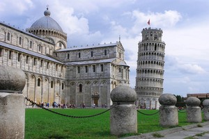 Leiebil Pisa